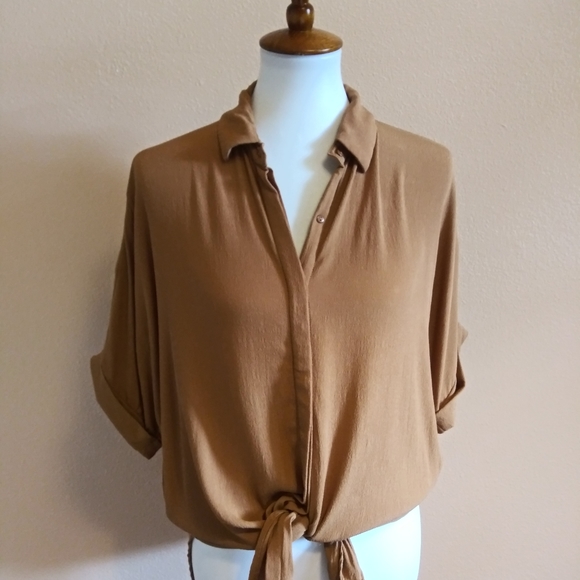 Carly Jean Los Angeles Tops - Carly Jean Los Angeles Button Down Shirt